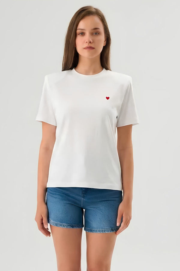 Anais Vatkalı Beyaz Kalp Detaylı Tshirt
