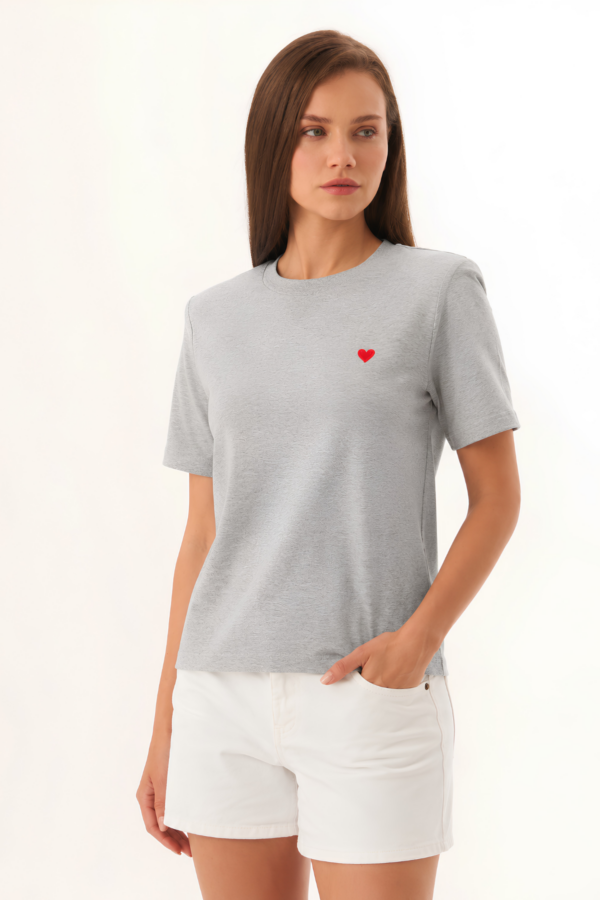 Anais Vatkalı Gri Melanj Kalp Detaylı Tshirt