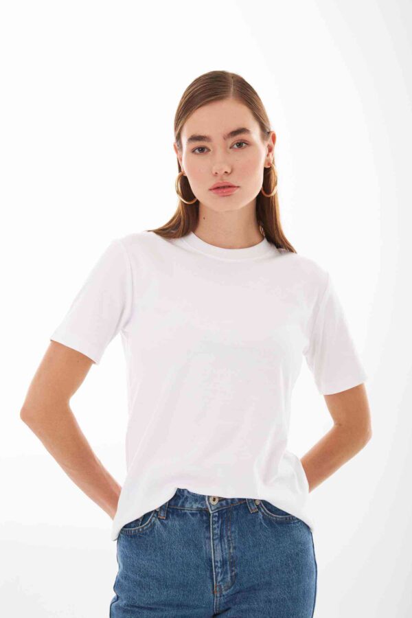 Anais Beyaz Basic T-shirt