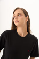 Kalpli Anais Siyah Basic Tshirt