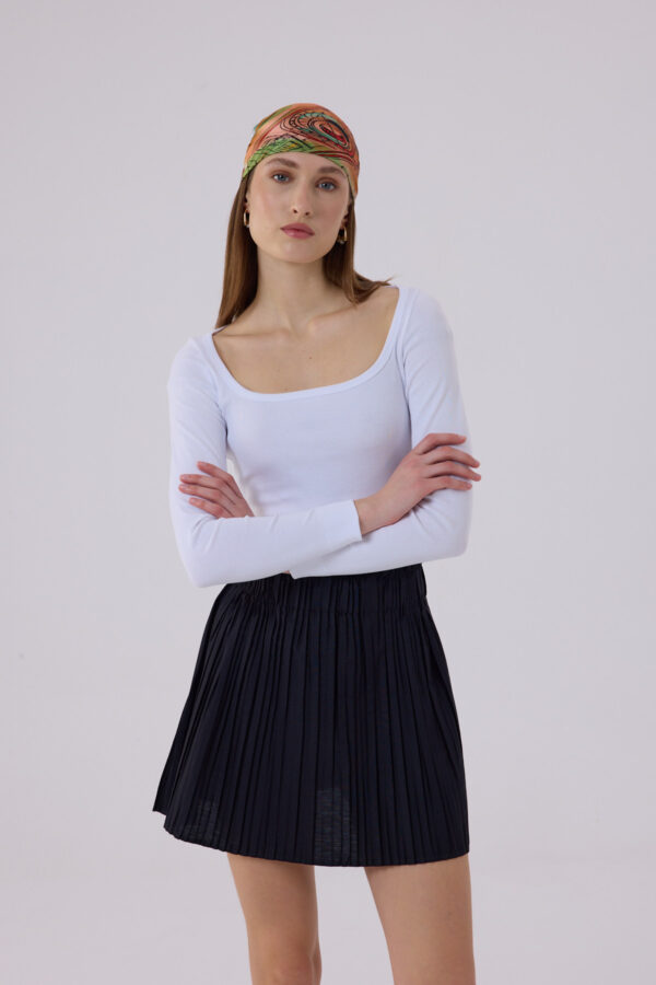 Estelle Etek