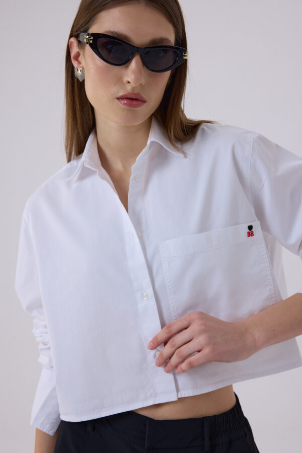 Amelie Oversize Crop Kişiselleştirilmiş Beyaz Cepli Gömlek