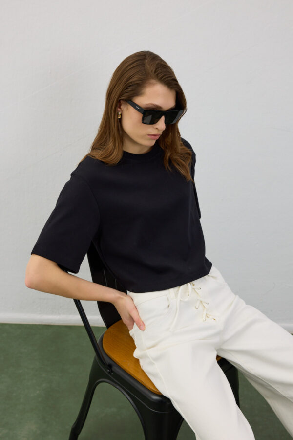 Berthe Crop Boyfriend Siyah Tshirt