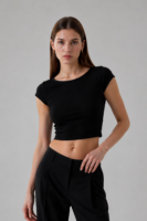 Coralie Siyah Crop Top