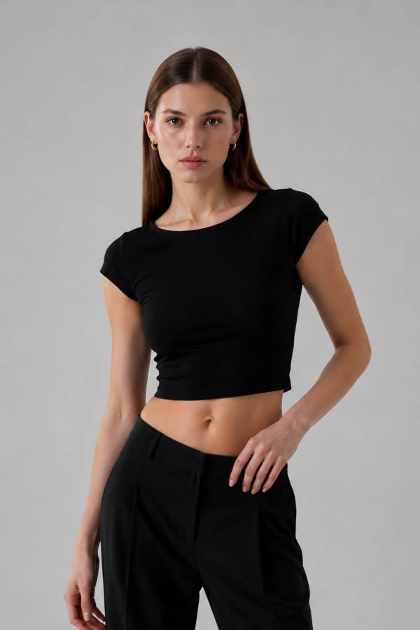 Coralie Siyah Crop Top