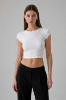Coralie Beyaz Crop Top